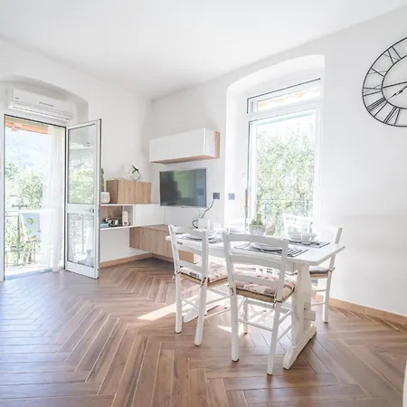 2 Bedroom Cozy In Holiday home Camogli