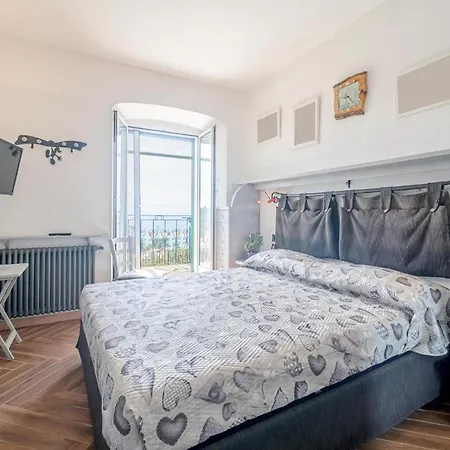 2 Bedroom Cozy In Holiday home Camogli