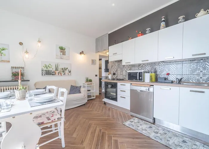 2 Bedroom Cozy In بيت للعطل كامولّي