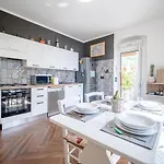 2 Bedroom Cozy In *